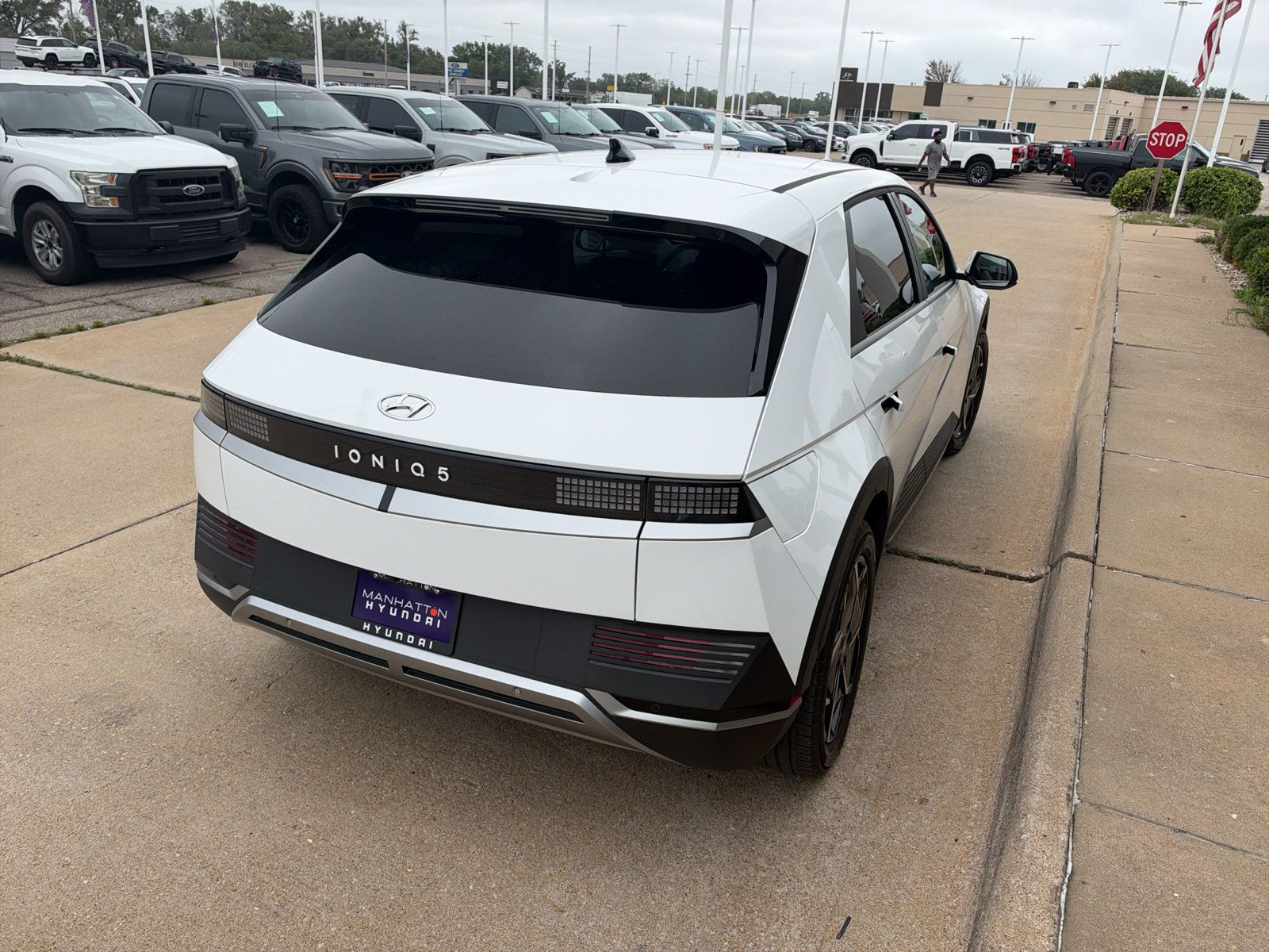 Used 2024 Hyundai Ioniq 5 SEL RWD image 5