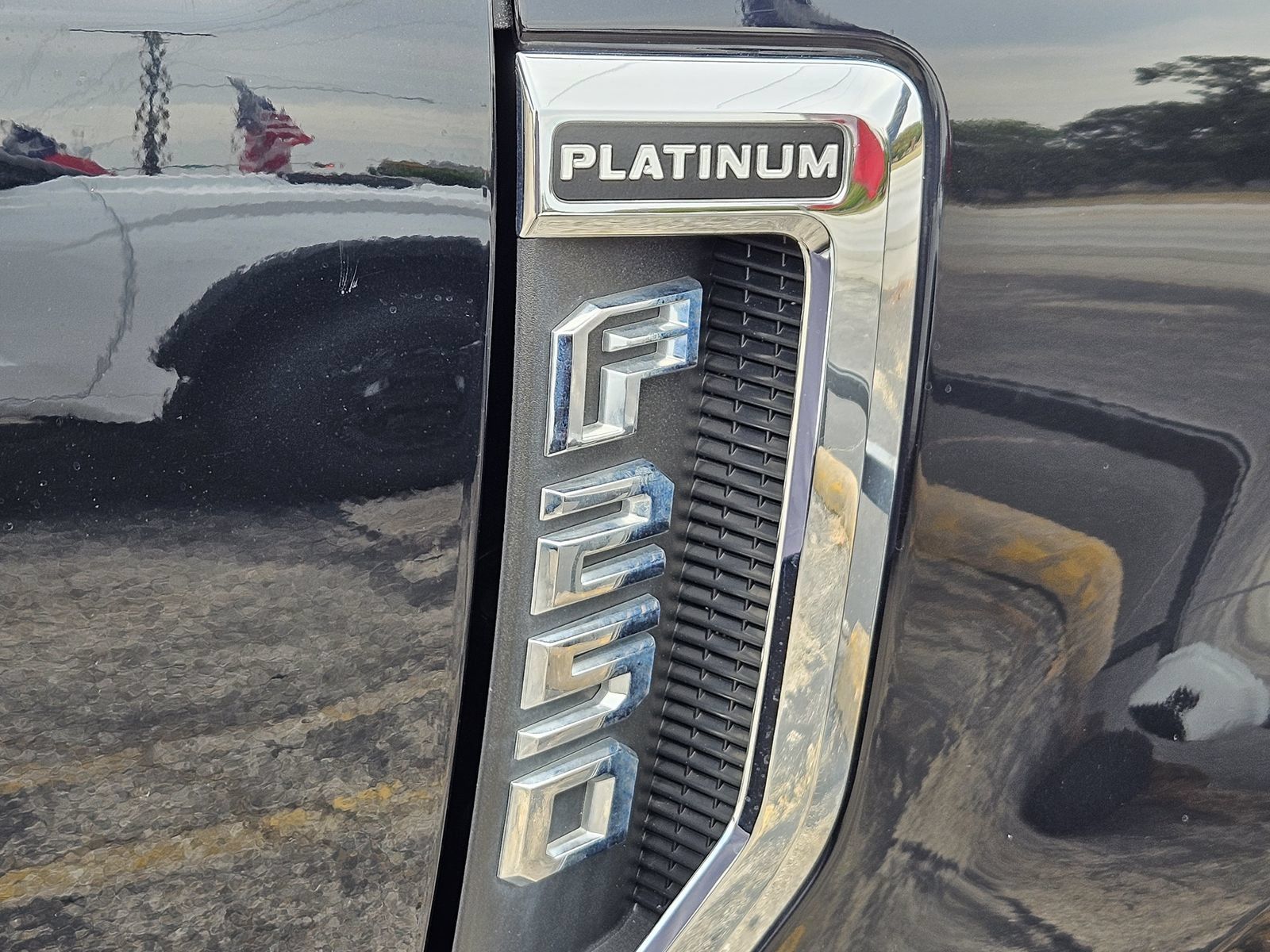 Used 2021 Ford F250 Platinum AWD/4WD image 14