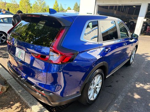 Used 2024 Honda CR-V EX-L image 3