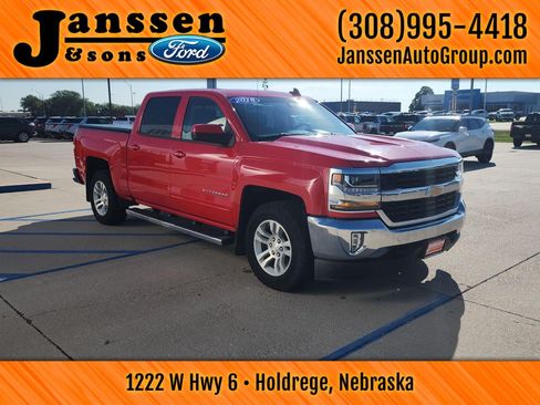 Used 2018 Chevrolet Silverado 1500 LT w/ All Star Edition AWD/4WD image 4