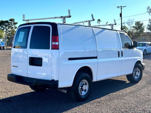 Used 2016 Chevrolet Express 2500 image 6