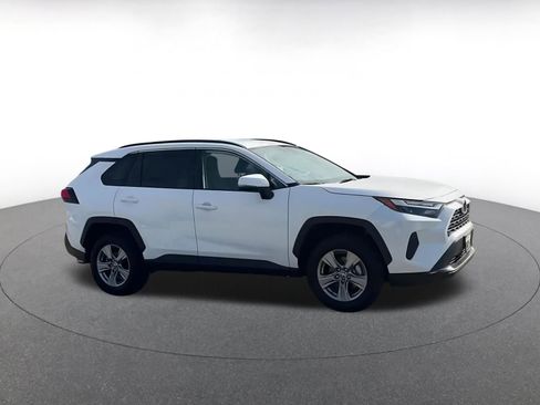 Used 2025 Toyota RAV4 XLE image 2