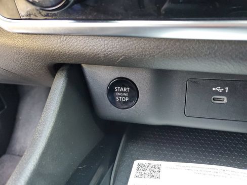 Certified 2025 Nissan Rogue S AWD/4WD image 31