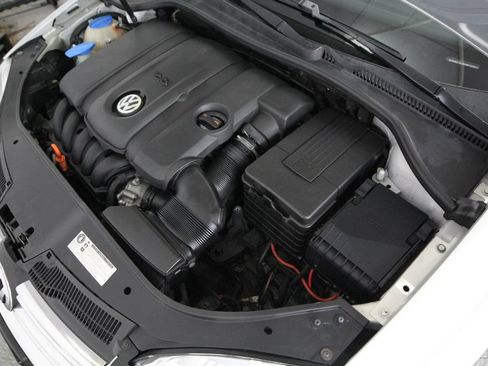Used 2010 Volkswagen Jetta Limited Edition FWD image 43