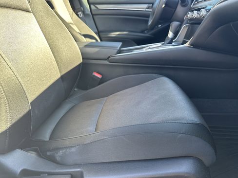 Used 2022 Honda Accord LX image 14