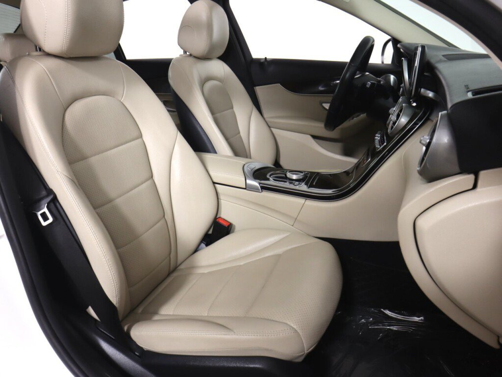 Used 2017 Mercedes-Benz C 300 4MATIC Sedan image 40