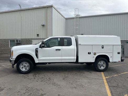 Used 2024 Ford F350 XL w/ Snow Plow/Camper Package image 3