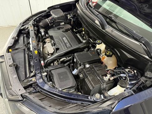 Used 2020 Chevrolet Equinox LS FWD image 23