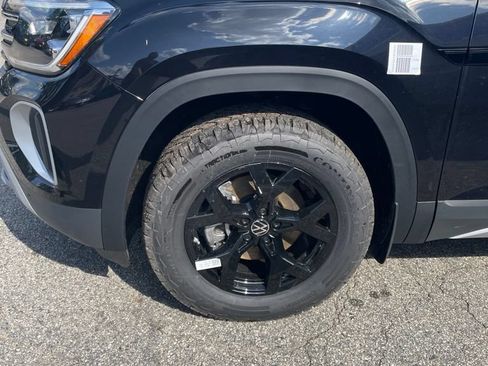 New 2026 Volkswagen Atlas Peak Edition AWD/4WD image 4