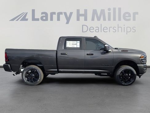 New 2026 RAM 2500 Big Horn AWD/4WD image 6