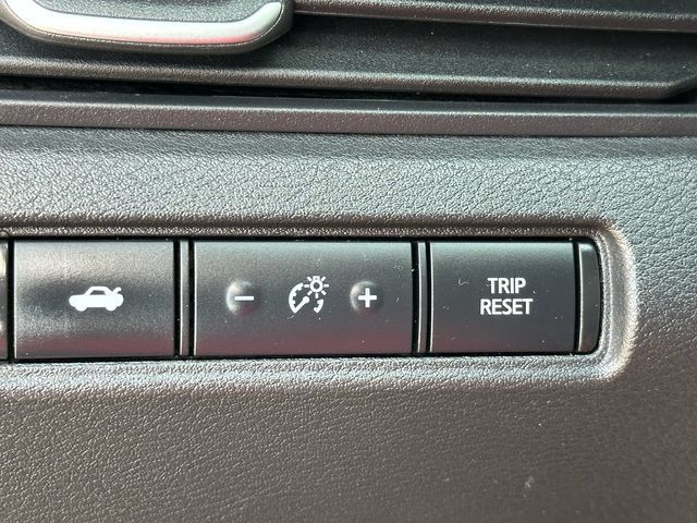 Used 2025 Nissan Altima 2.5 SV FWD image 22