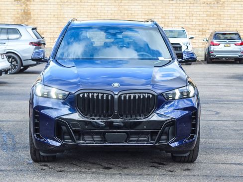 New 2026 BMW X5 xDrive50e w/ M Sport Package image 2
