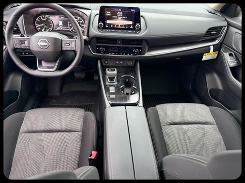 New 2026 Nissan Rogue SV w/ Cold Weather Package FWD image 23