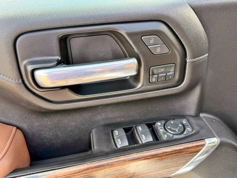 Used 2020 Chevrolet Silverado 3500 High Country image 14