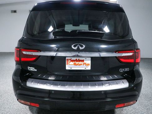 Used 2023 INFINITI QX80 Luxe w/ Cargo Package RWD image 8