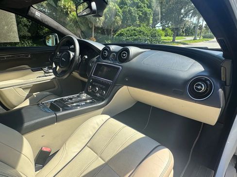 Used 2013 Jaguar XJ L Supercharged image 33