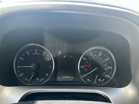 Used 2017 Toyota RAV4 Limited FWD image 15