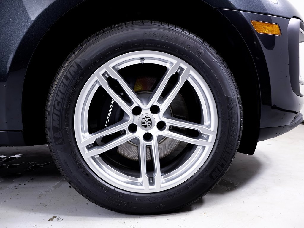 Certified 2026 Porsche Macan AWD/4WD image 21