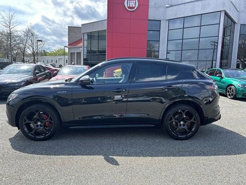 New 2026 Alfa Romeo Stelvio Sprint AWD/4WD image 5