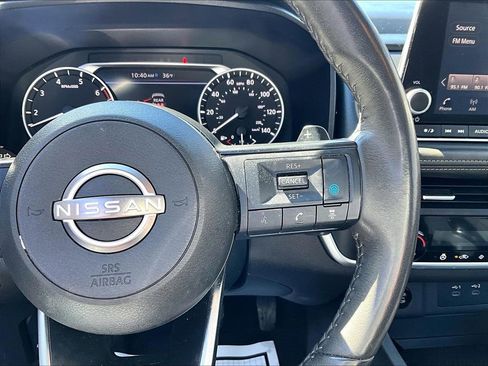 Used 2024 Nissan Rogue SV w/ SV Premium Package image 17