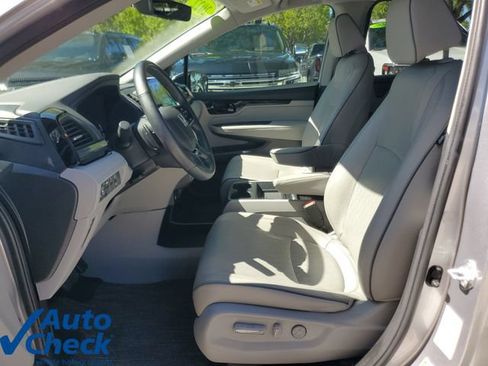 Used 2022 Honda Odyssey Elite image 17