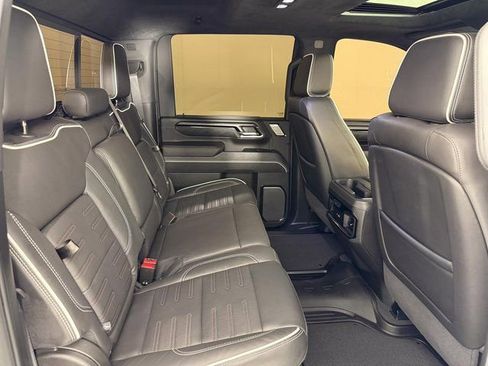 Used 2024 GMC Sierra 2500 AT4X image 22