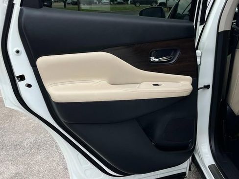 Used 2021 Nissan Murano Platinum w/ Cargo Package FWD image 22