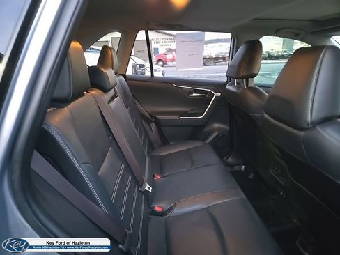 Used 2020 Toyota RAV4 Limited image 65