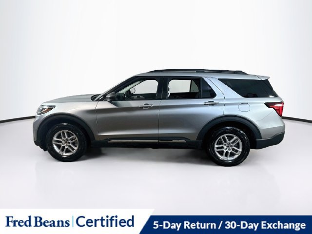 Used 2025 Ford Explorer Active AWD/4WD image 4