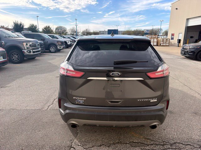 Used 2019 Ford Edge Titanium w/ Equipment Group 301A FWD image 5