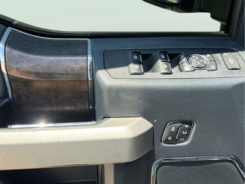 Used 2022 Ford F250 Lariat AWD/4WD image 25