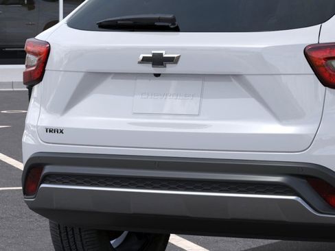 New 2026 Chevrolet Trax LT w/ Driver Confidence Package image 14