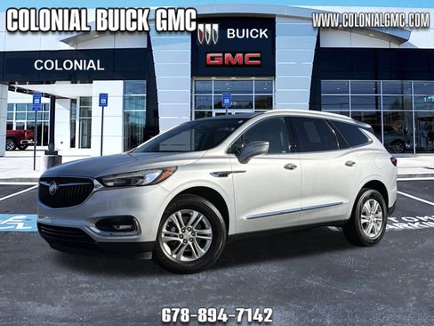 Used 2018 Buick Enclave Essence image 1