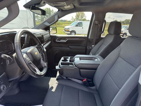 Used 2024 Chevrolet Silverado 1500 LT image 21