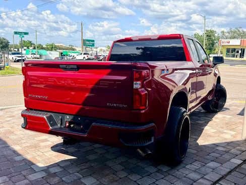 Used 2019 Chevrolet Silverado 1500 Custom w/ Custom Value Package RWD image 24