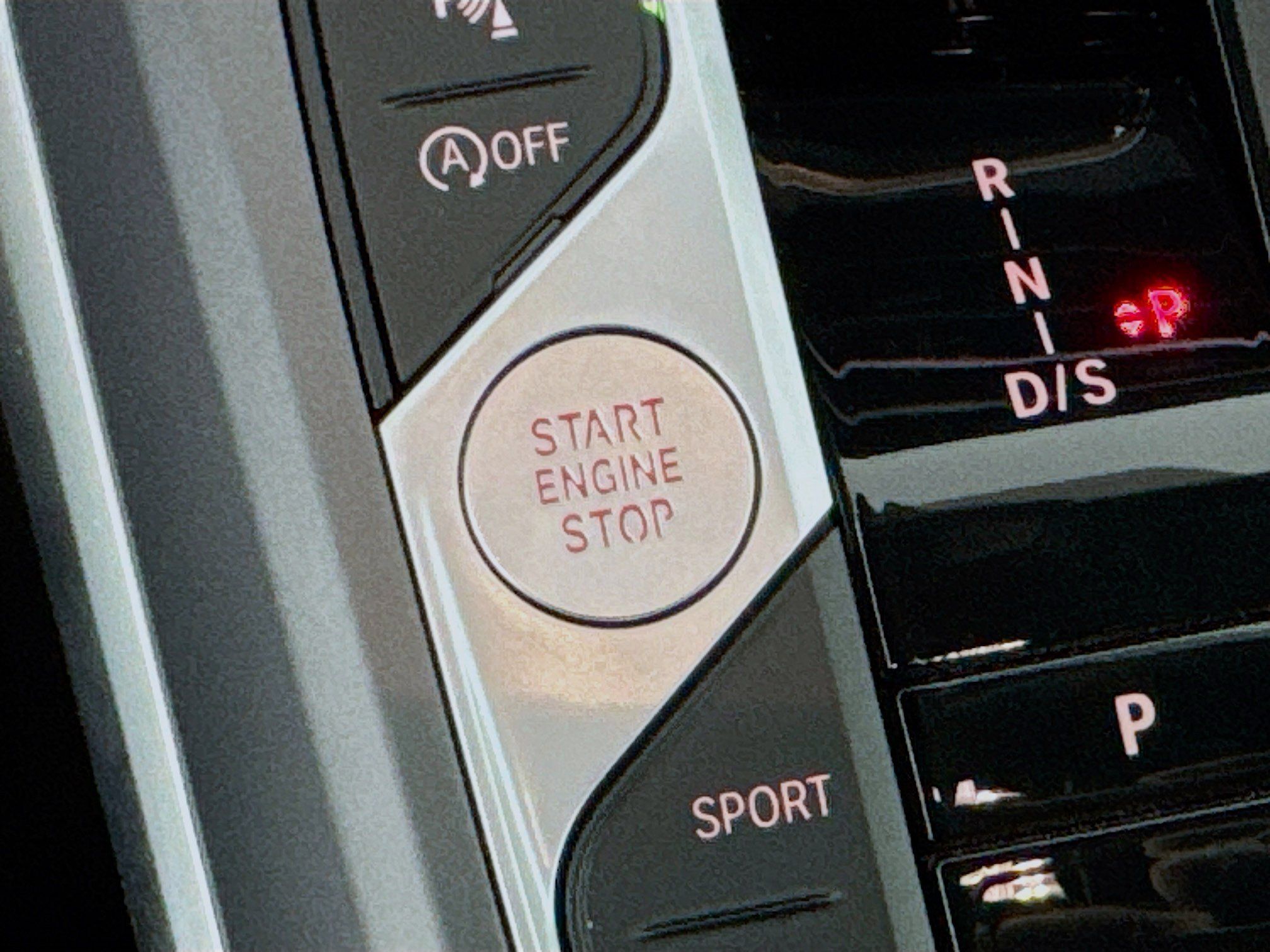 Used 2025 BMW 230i Coupe w/ Premium Package RWD image 19