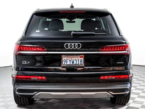 Used 2023 Audi Q7 3.0T Premium Plus w/ Premium Plus Package AWD/4WD image 10