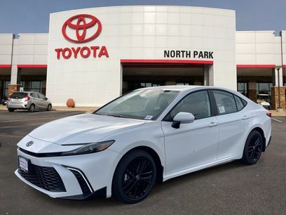 New 2026 Toyota Camry SE w/ Convenience Package