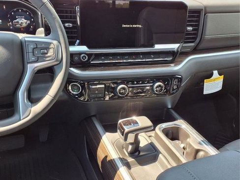 New 2026 Chevrolet Silverado 1500 LT Trail Boss w/ LT Trail Boss Premium Package AWD/4WD image 6