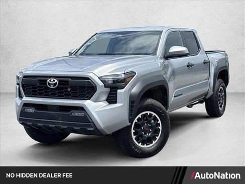 Certified 2025 Toyota Tacoma TRD Off-Road AWD/4WD image 1