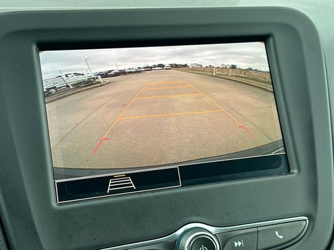 Used 2023 Chevrolet Equinox LT image 17