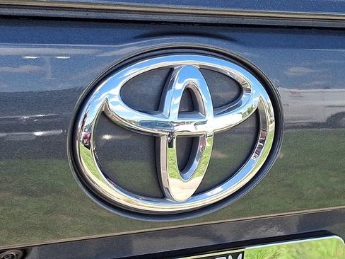 Certified 2025 Toyota RAV4 LE AWD/4WD image 28