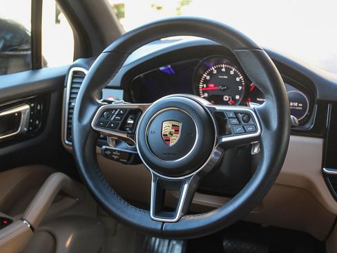 Used 2019 Porsche Cayenne image 15