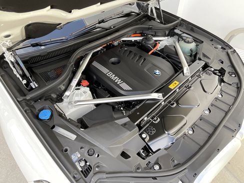 New 2026 BMW X5 xDrive50e w/ M Sport Package image 35