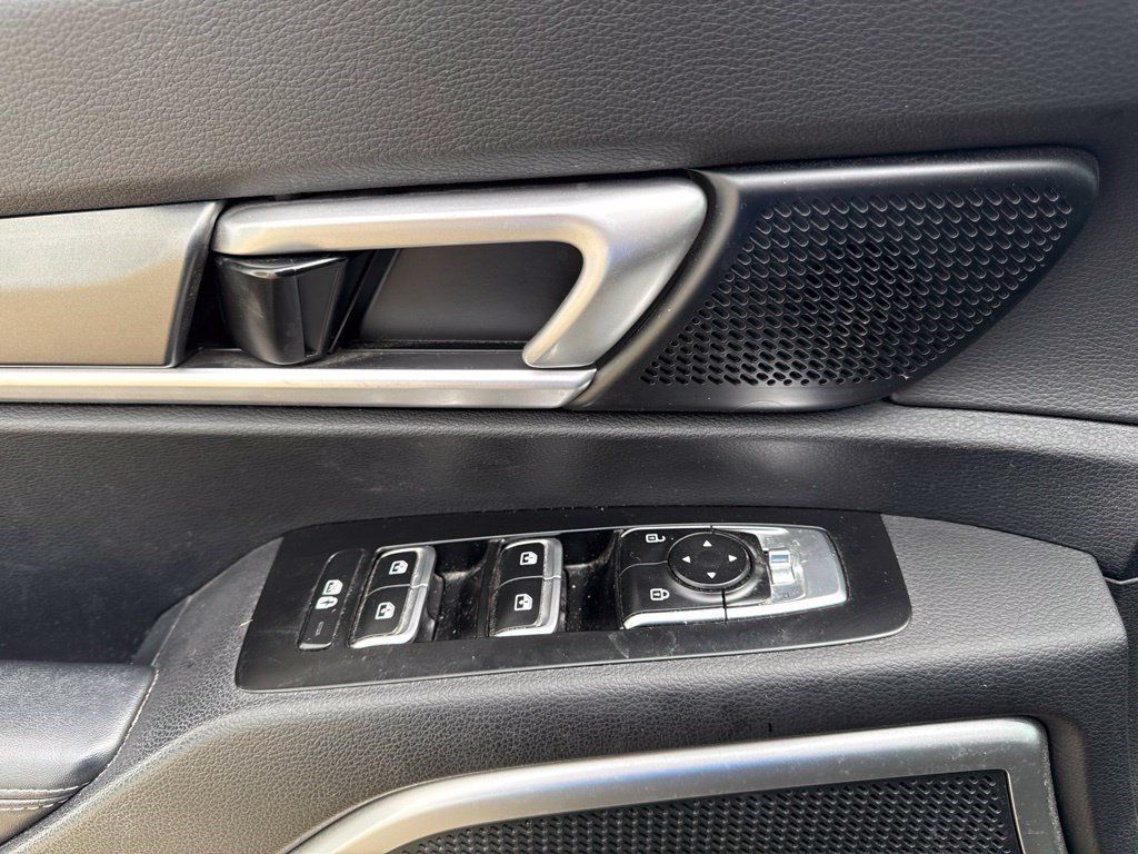 Used 2022 Kia Telluride LX AWD/4WD image 11