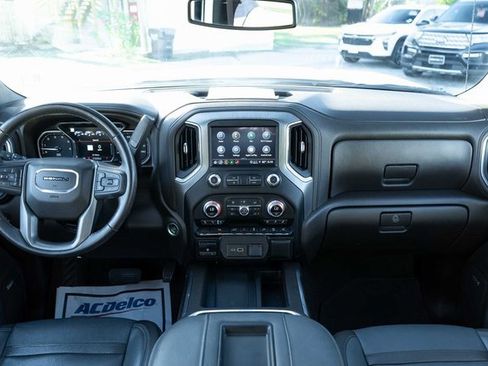Used 2022 GMC Sierra 1500 Denali w/ Denali Premium Package image 15