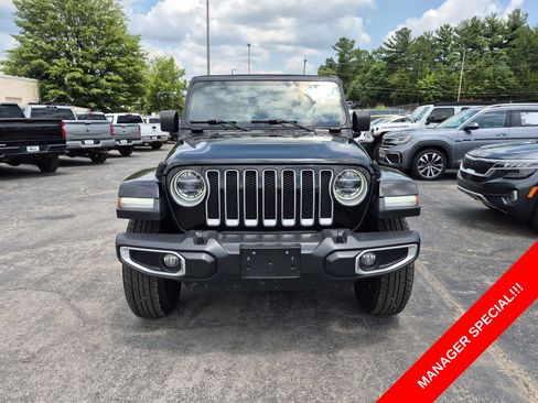 Certified 2019 Jeep Wrangler Unlimited Sahara AWD/4WD image 17