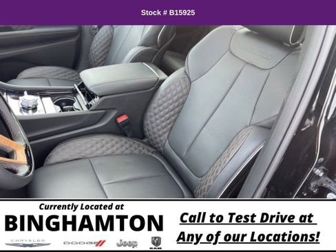 Used 2022 Jeep Grand Cherokee Summit image 30