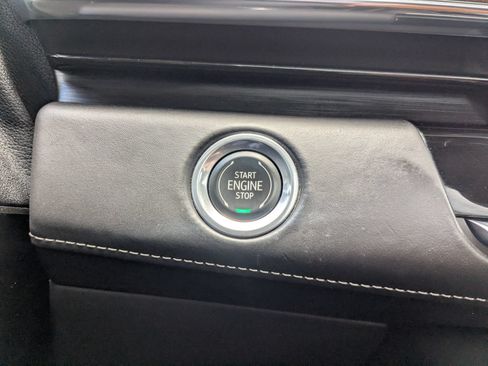 Used 2022 Cadillac Escalade Premium Luxury Platinum w/ Heavy-Duty Trailer Package AWD/4WD image 20