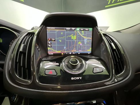 Used 2015 Ford Escape Titanium w/ Equipment Group 301A AWD/4WD image 23